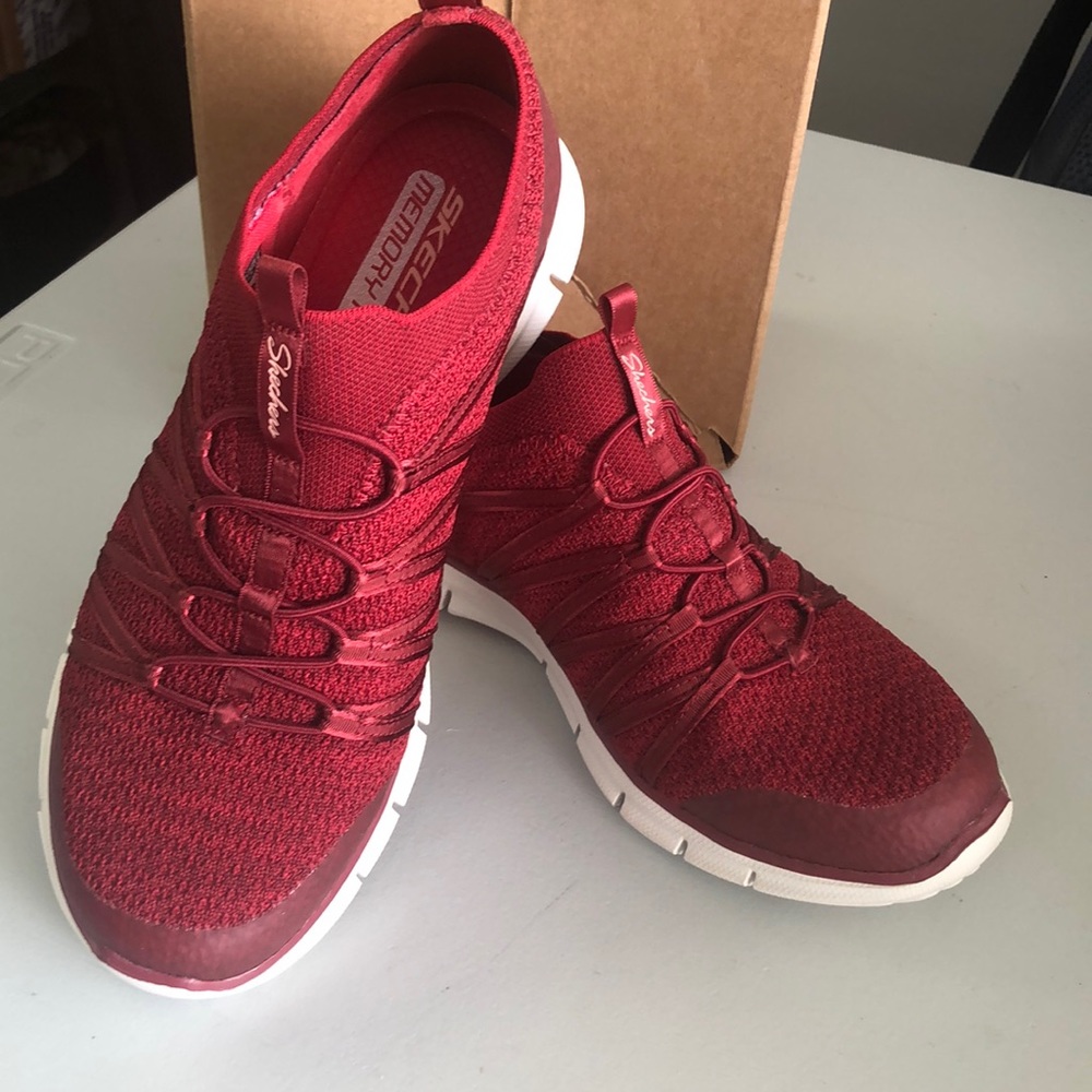 Skechers